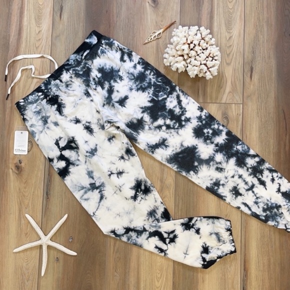 🌴🔆PJ SALVAGE- TIE DYE BLACK SWEATPANTS 🔆🌴 - Picture 7 of 8